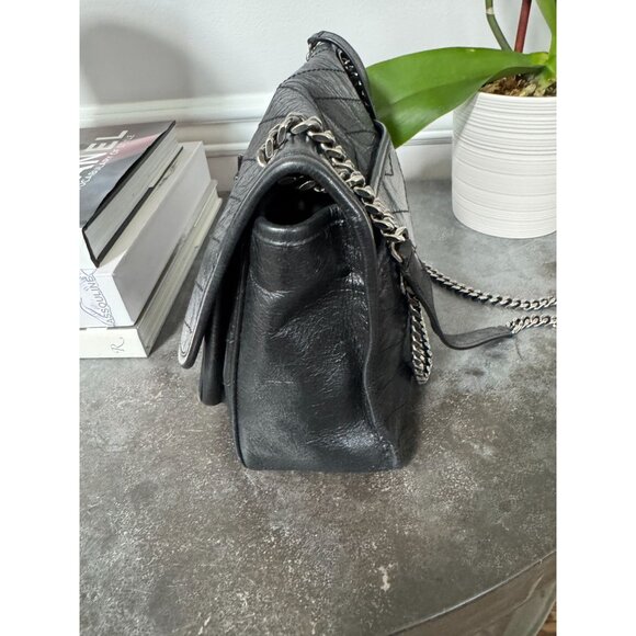 Saint Laurent Black Crinkled Calfskin Matelasse Monogram Medium Niki Bag - Picture 7 of 14